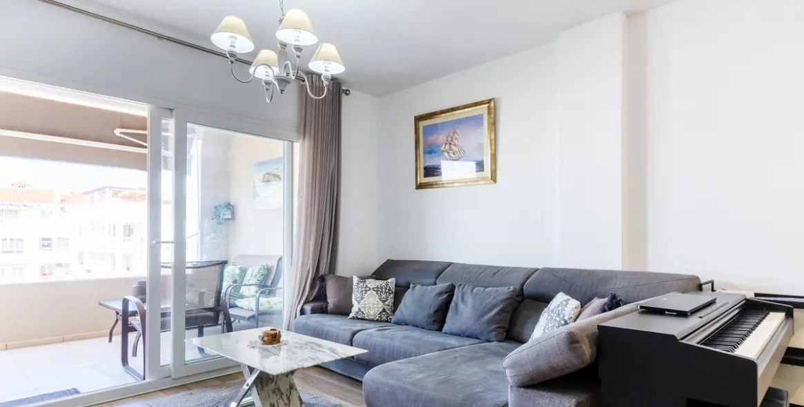 Продажа апартаментов на среднем этаже в La Campana 9