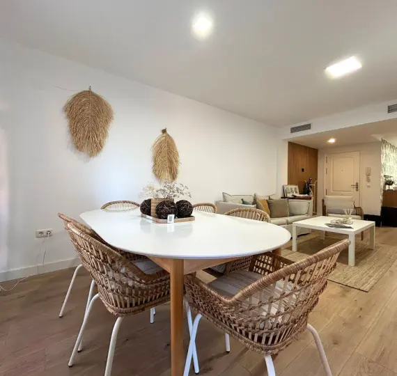 Продажа апартаментов на среднем этаже в Los Boliches