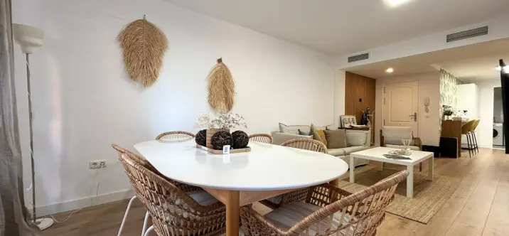 Продажа апартаментов на среднем этаже в Los Boliches 1