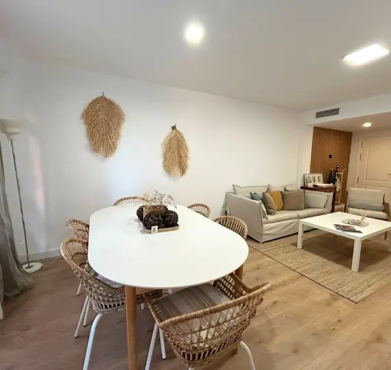 Продажа апартаментов на среднем этаже в Los Boliches