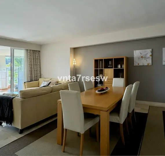 Sale of middle floor apartment in Riviera del Sol