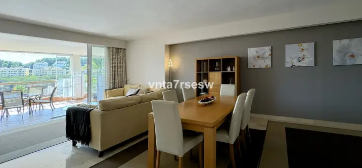 Sale of middle floor apartment in Riviera del Sol 1