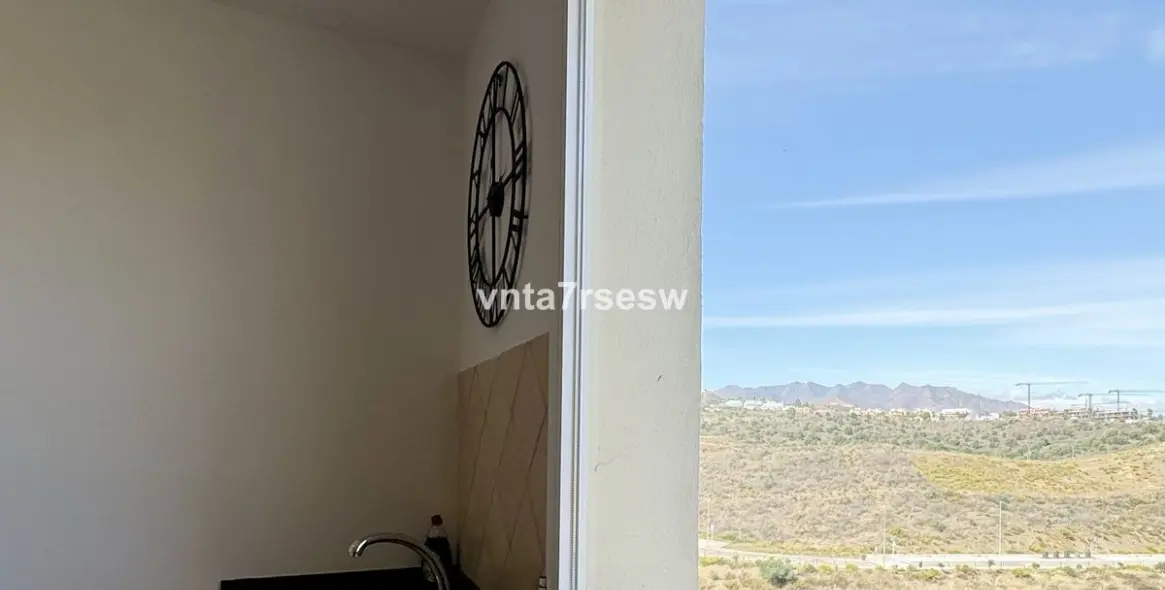 Sale of middle floor apartment in Riviera del Sol 8