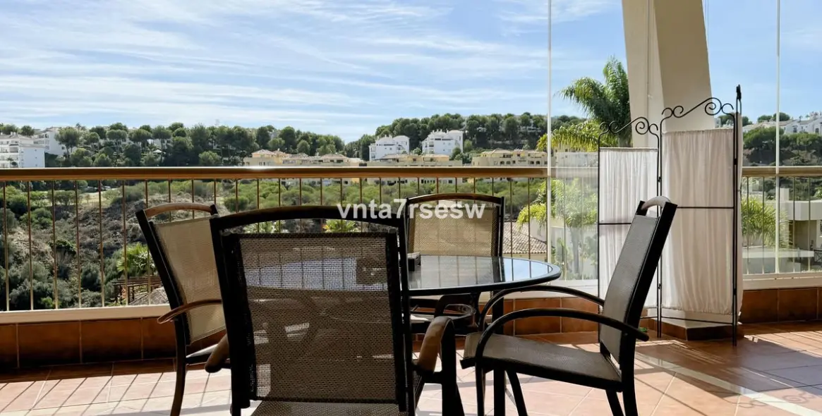 Sale of middle floor apartment in Riviera del Sol 14