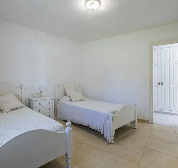 Sale of ground floor apartment in Calahonda