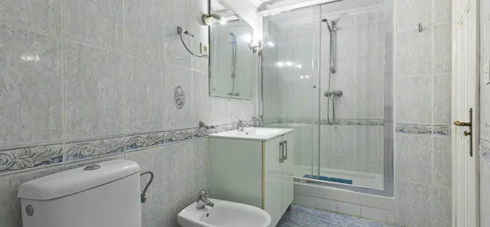 Sale of ground floor apartment in Calahonda 4