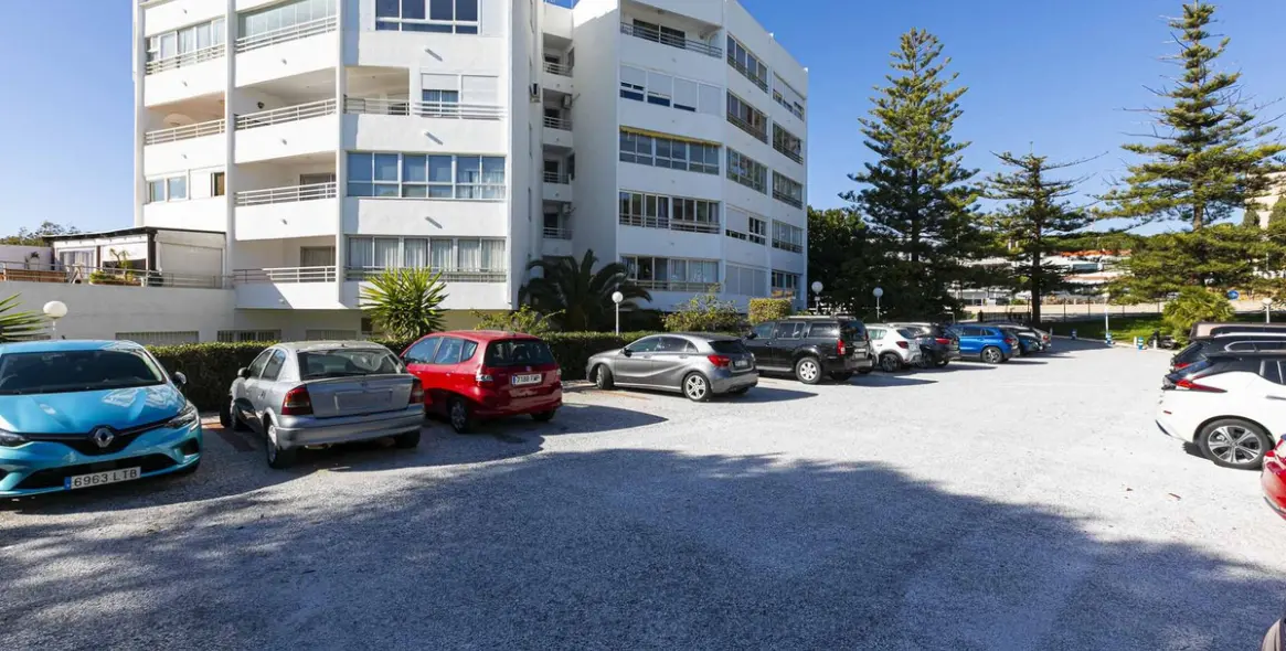 Продажа апартаментов на первом этаже в Calahonda 22