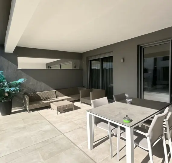 Long-term rent of middle floor apartment in Selwo