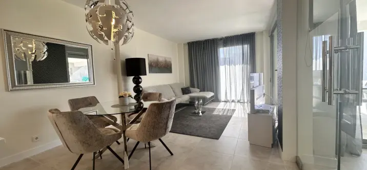 Long-term rent of middle floor apartment in Selwo 4