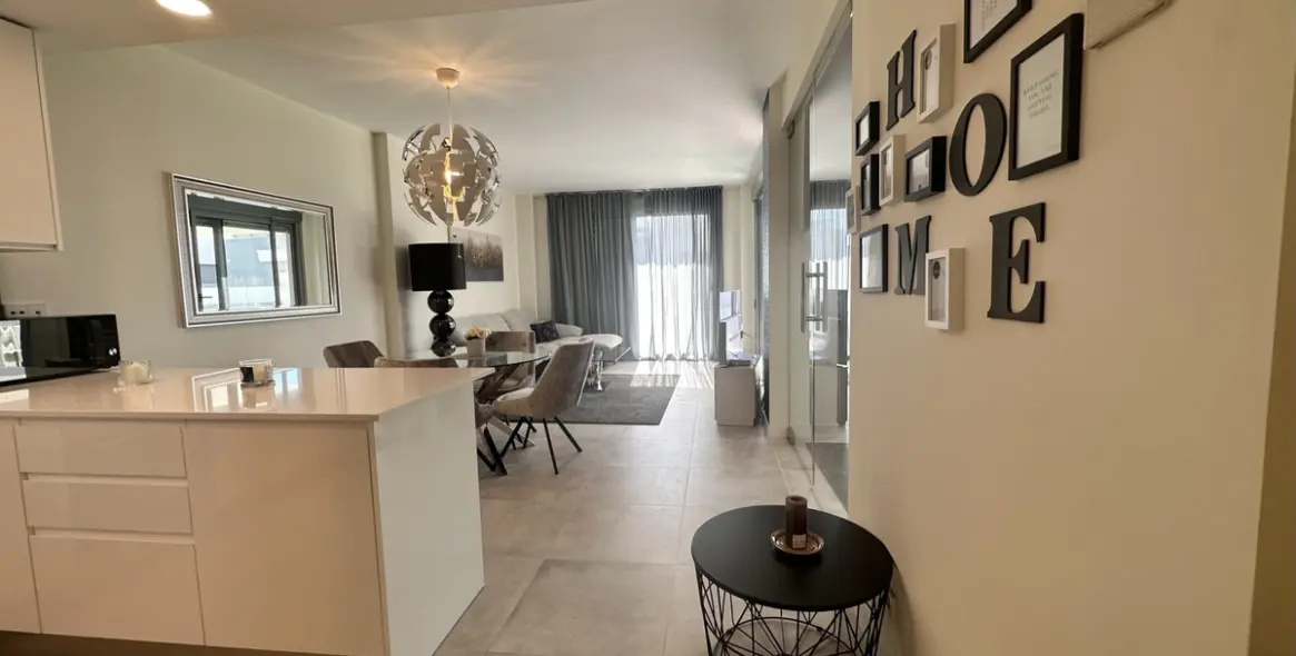 Long-term rent of middle floor apartment in Selwo 6