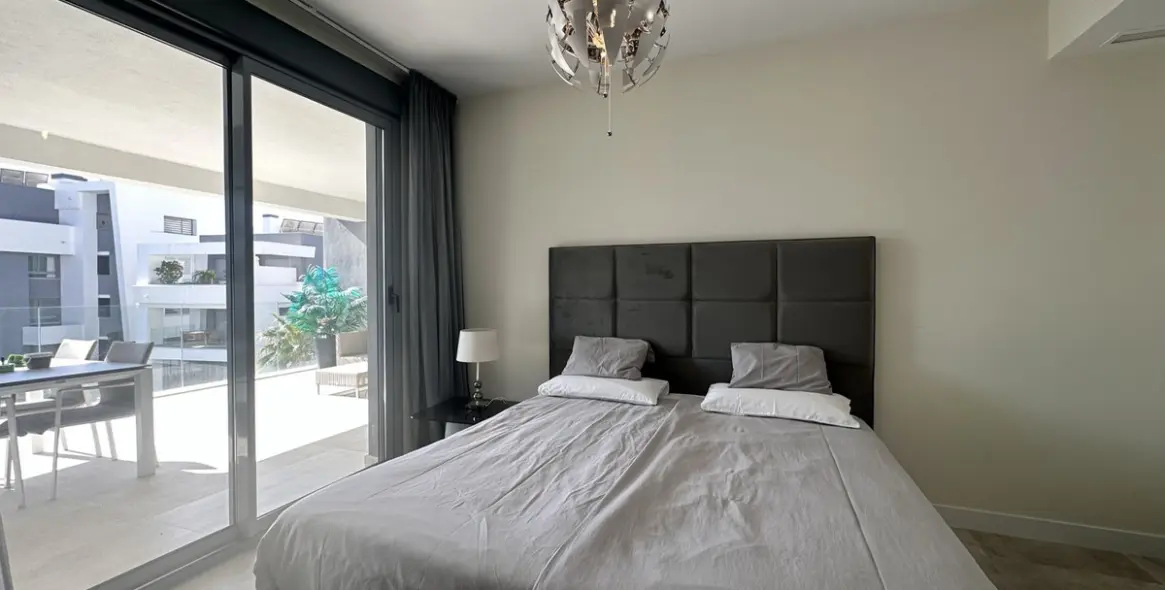 Long-term rent of middle floor apartment in Selwo 14