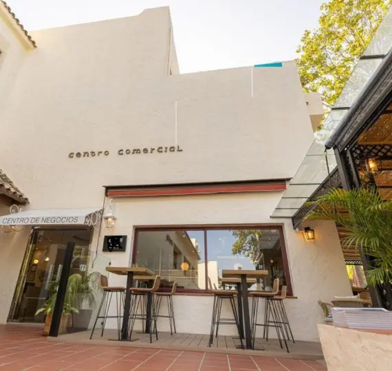 Venta de oficina en Nueva Andalucía