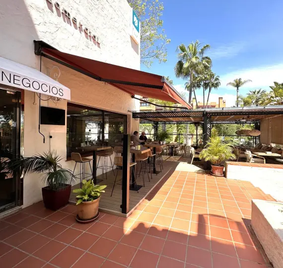 Venta de oficina en Nueva Andalucía