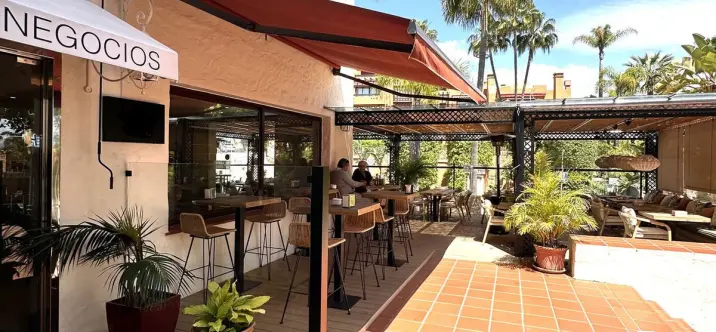 Venta de oficina en Nueva Andalucía 1