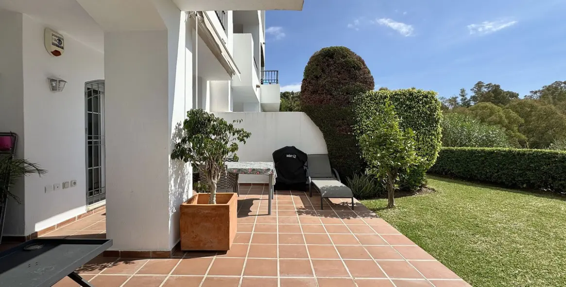 Sale of ground floor apartment in Los Arqueros 4