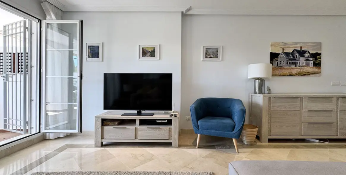 Sale of ground floor apartment in Los Arqueros 7