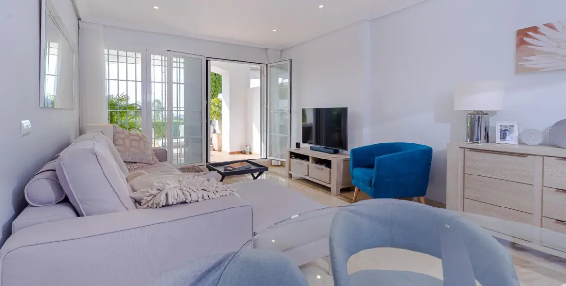 Sale of ground floor apartment in Los Arqueros 9