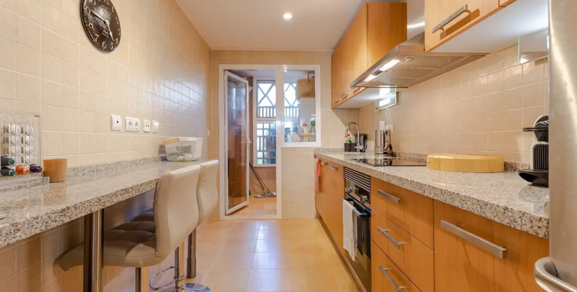 Sale of ground floor apartment in Los Arqueros 10