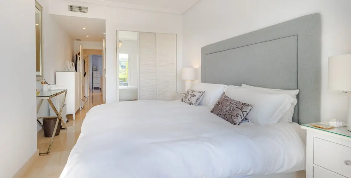 Sale of ground floor apartment in Los Arqueros 13