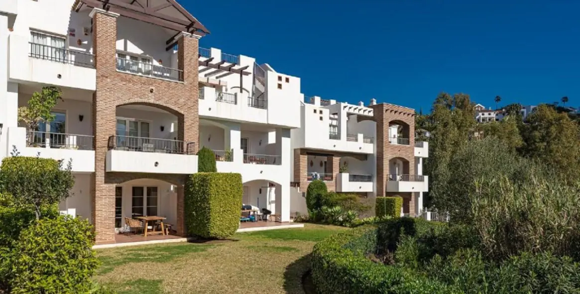 Sale of ground floor apartment in Los Arqueros 18