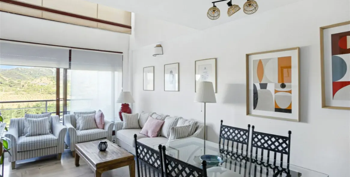 Sale of penthouse duplex in Benahavís 3