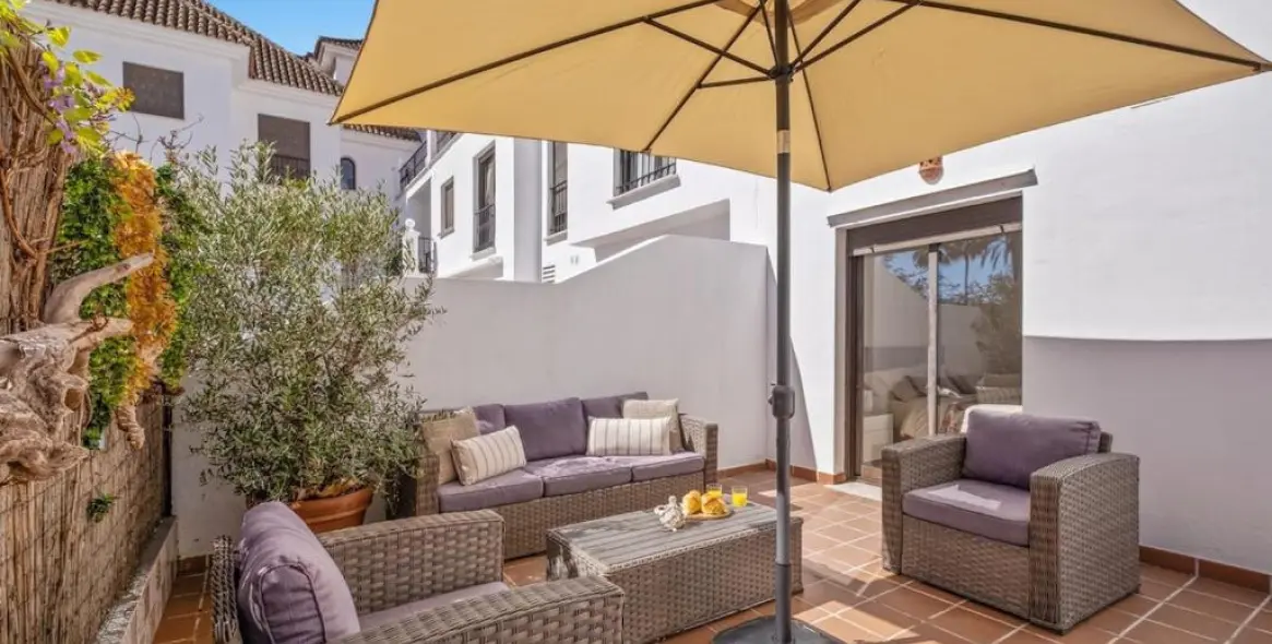 Sale of ground floor apartment in La Duquesa 3