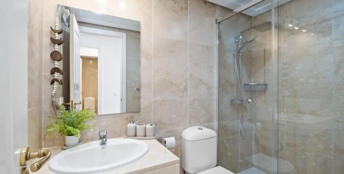 Sale of ground floor apartment in La Duquesa 17