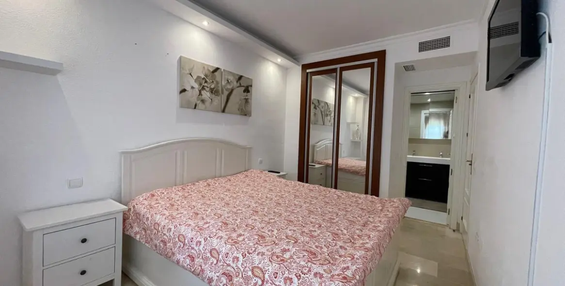 Sale of penthouse in Torrequebrada 26