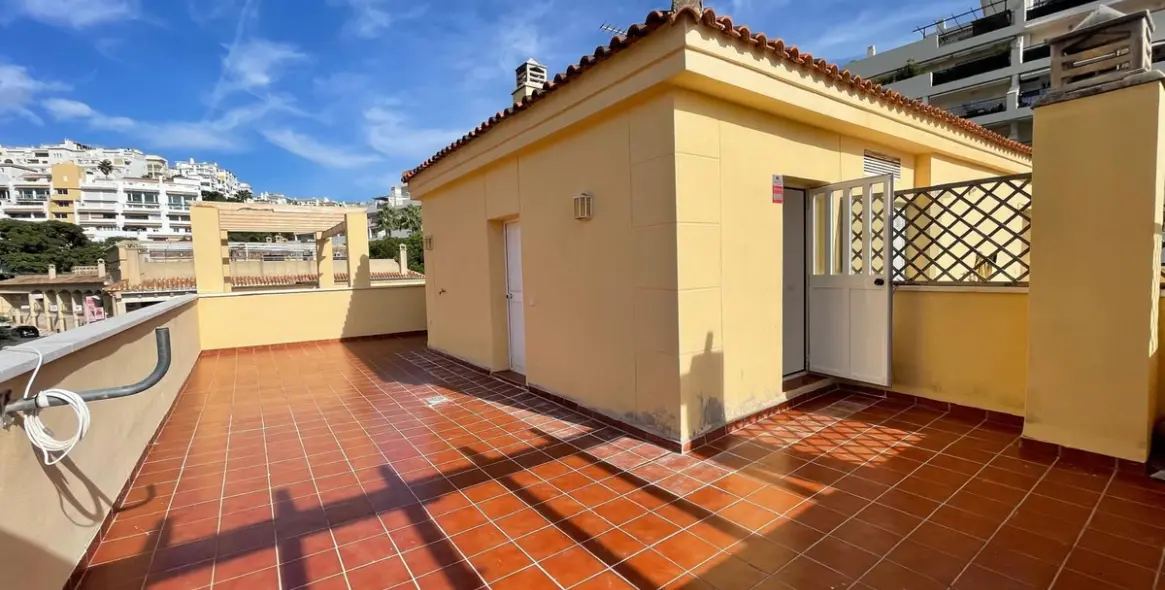 Sale of penthouse in Torrequebrada 27