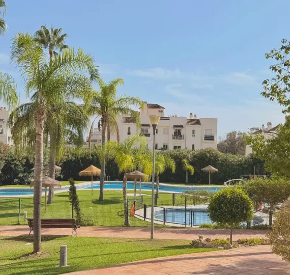 Sale of ground floor apartment in Puerto Banús