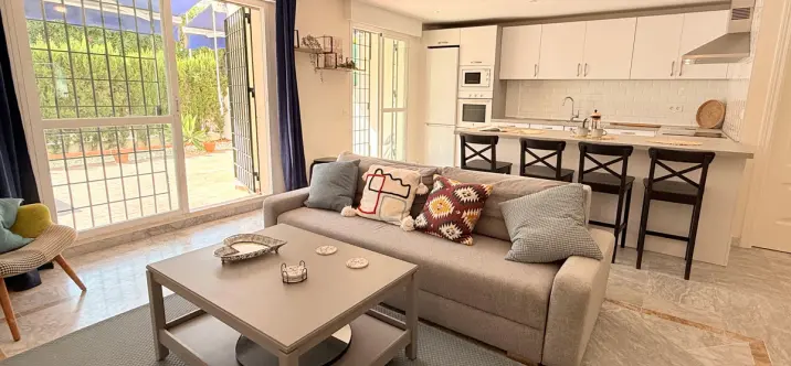 Sale of ground floor apartment in Puerto Banús 1