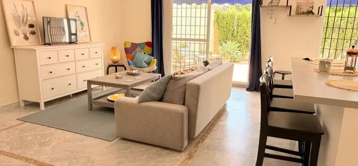 Sale of ground floor apartment in Puerto Banús 2