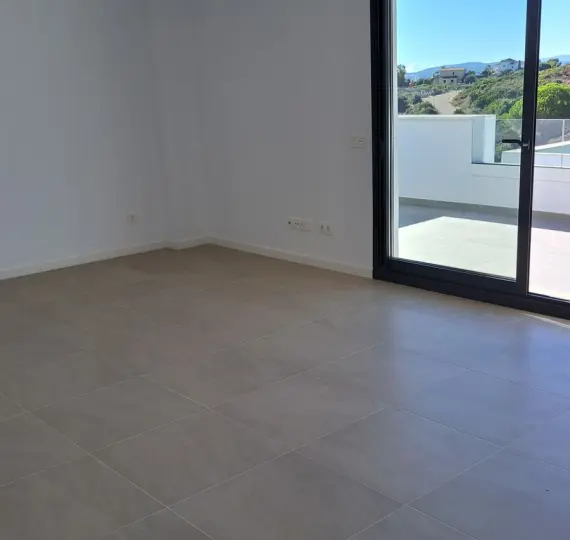 Semi-detached house R5229577