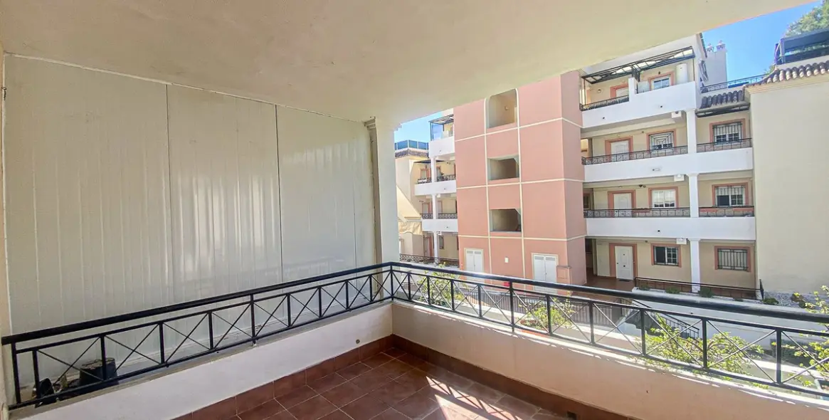 Продажа апартаментов на среднем этаже в Nueva Andalucía 7