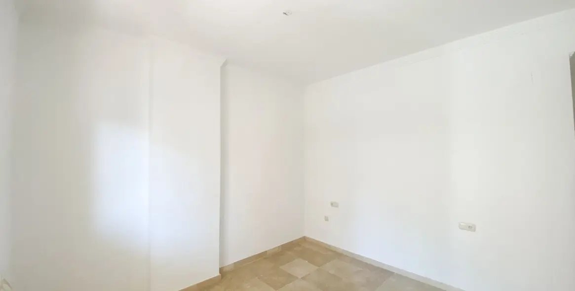 Продажа апартаментов на среднем этаже в Nueva Andalucía 17