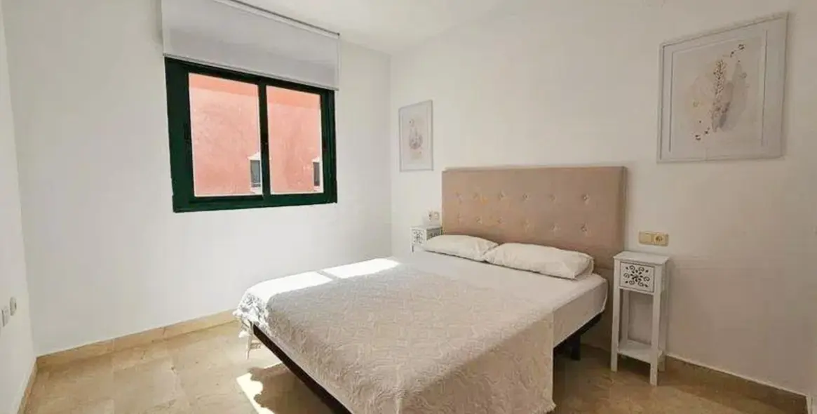 Sale of ground floor apartment in Marbesa 5