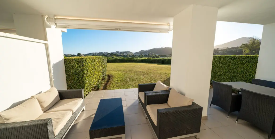 Sale of ground floor apartment in Los Arqueros 12