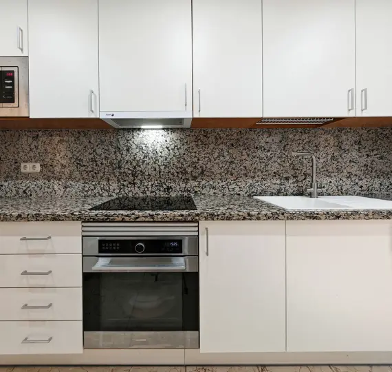 Апартаменты на первом этаже R5005735