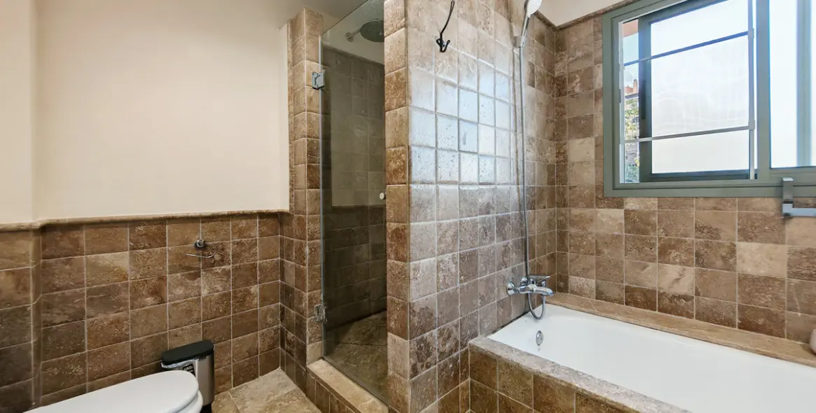 Продажа апартаментов на первом этаже в Estepona (район Estepona) 8