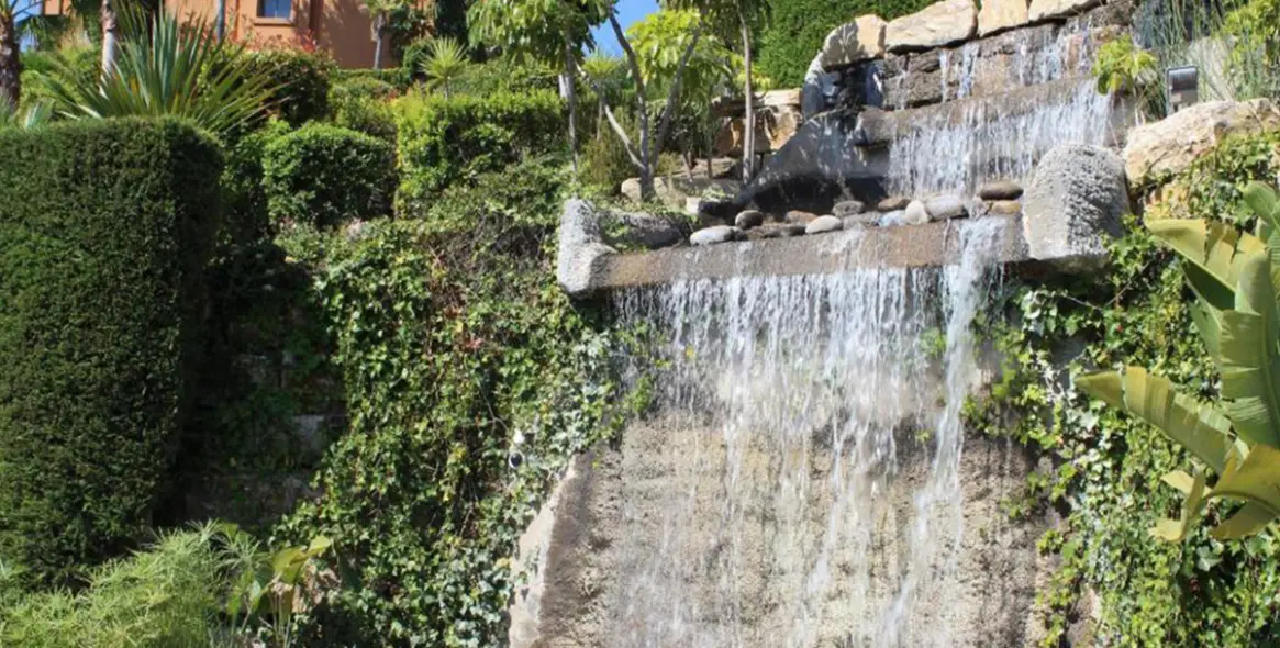 Sale of ground floor apartment in Estepona 14