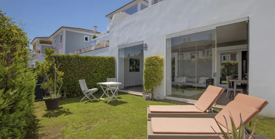 Продажа апартаментов на первом этаже в Estepona (район Estepona) 3