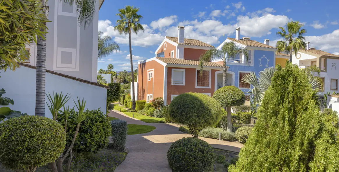 Продажа апартаментов на первом этаже в Estepona (район Estepona) 5
