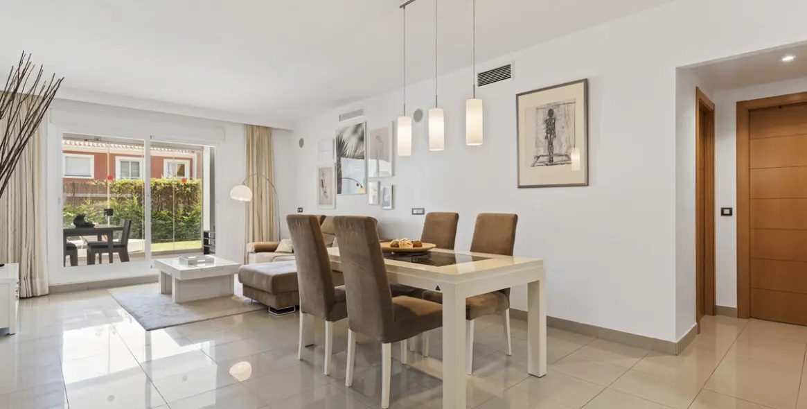 Продажа апартаментов на первом этаже в Estepona (район Estepona) 10