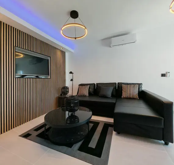 Sale of penthouse in Estepona