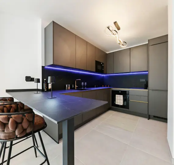 Sale of penthouse in Estepona