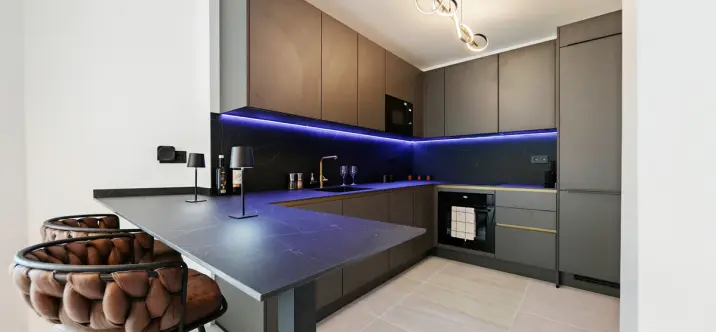 Sale of penthouse in Estepona 3