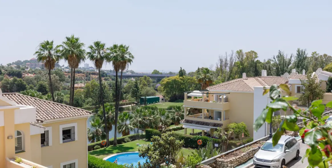 Продажа апартаментов на среднем этаже в La Quinta 1