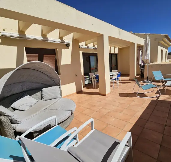 Sale of penthouse in Casares Playa