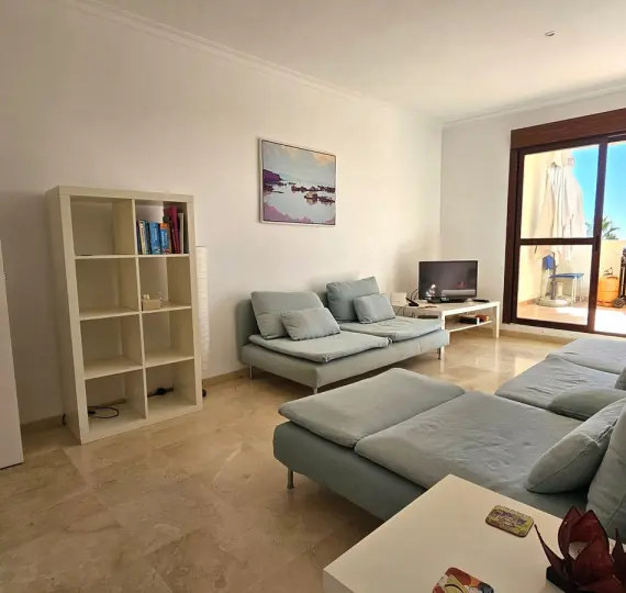 Sale of penthouse in Casares Playa