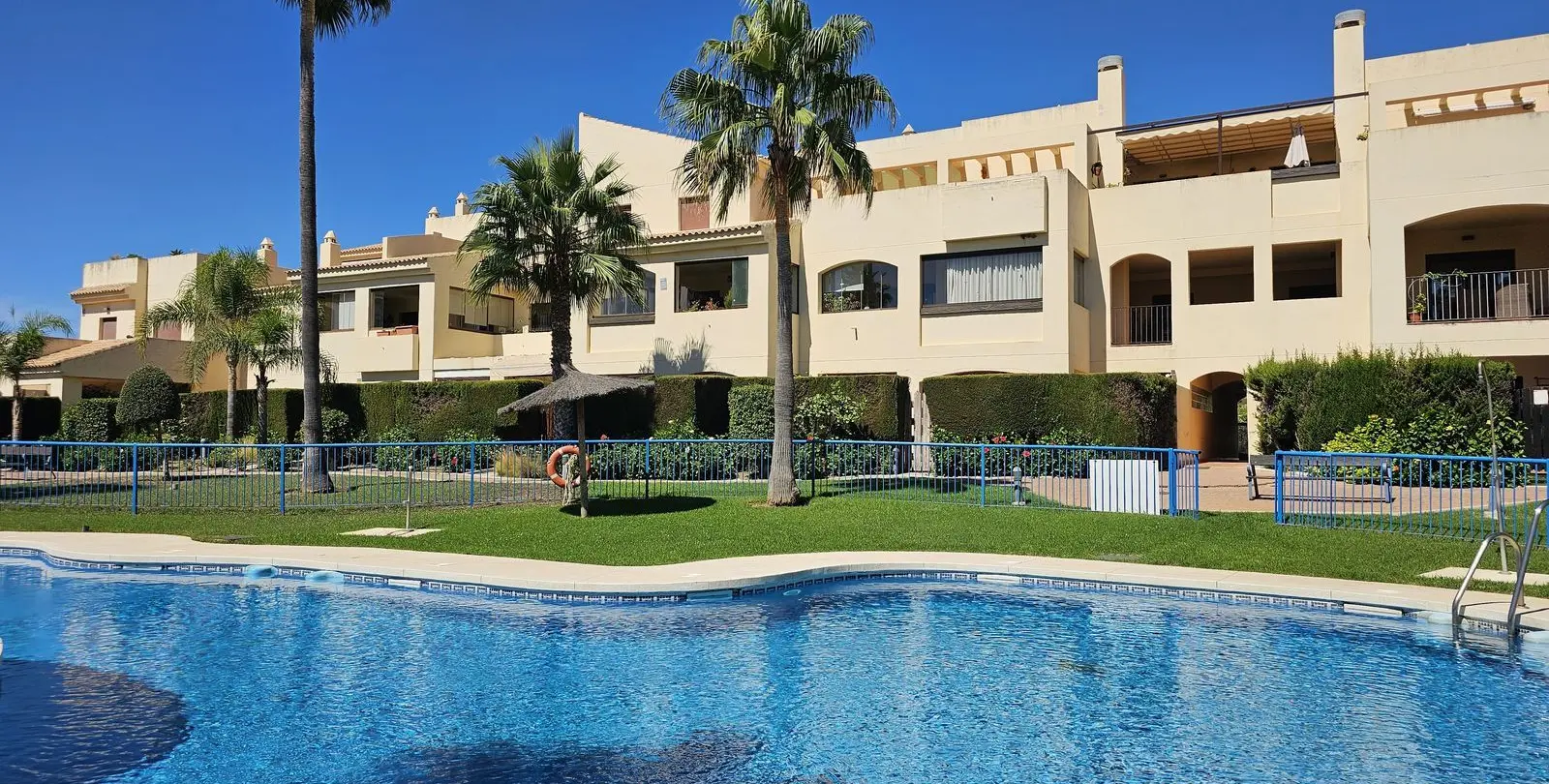 Продажа пентхауса в Casares Playa 2
